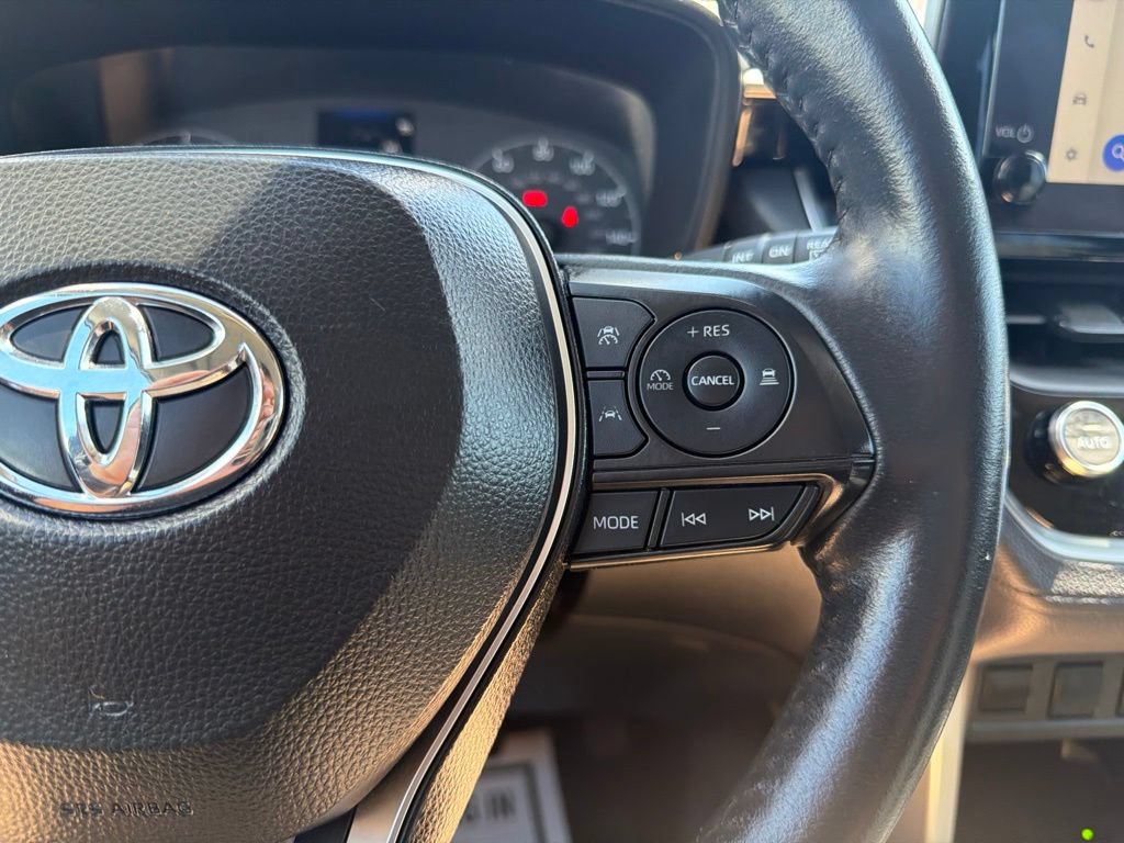 Used 2024 Toyota Corolla Cross LE AWD/4WD image 26