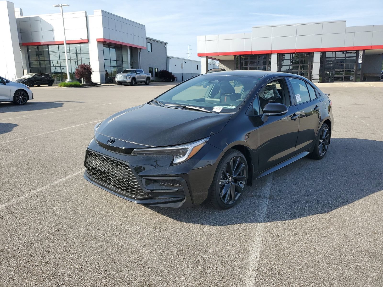 New 2026 Toyota Corolla SE FWD image 2