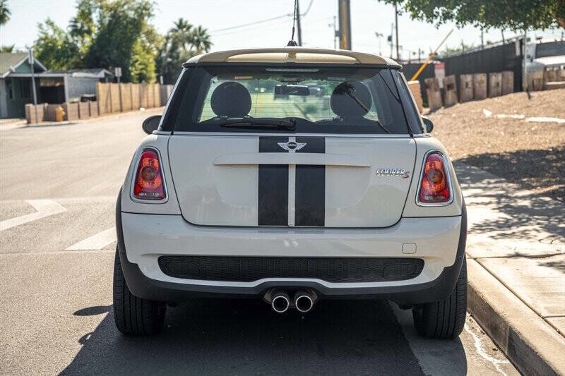 Used 2010 MINI Cooper S image 4