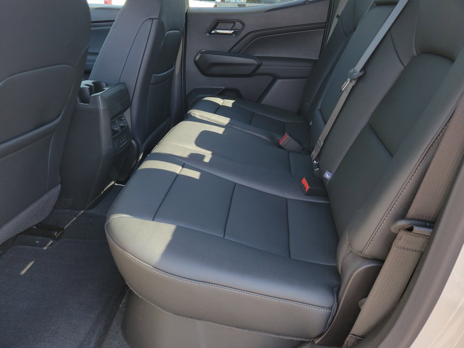 New 2026 GMC Canyon Elevation w/ Convenience Package image 7