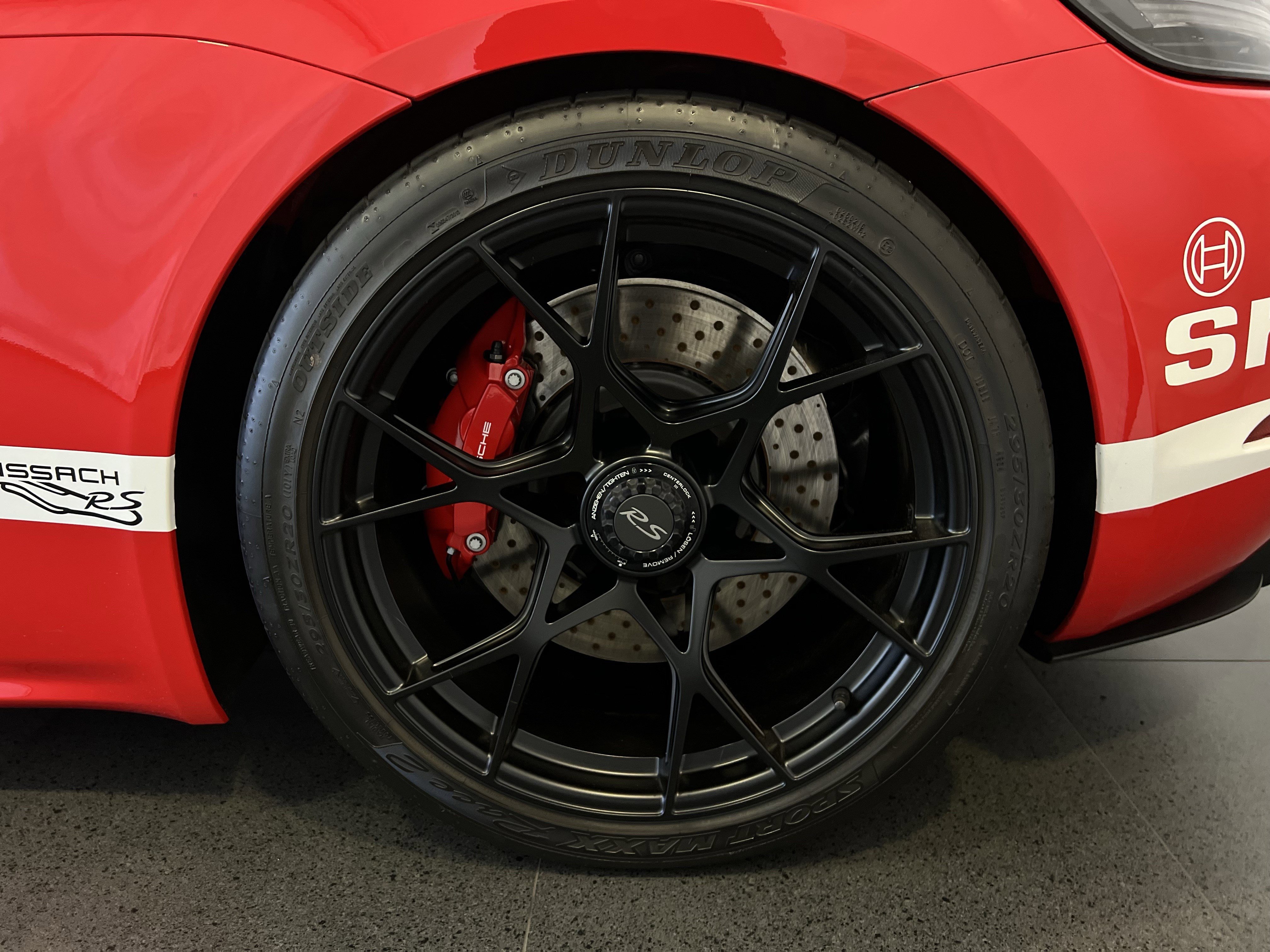 Used 2025 Porsche 718 Cayman GT4 RS image 11