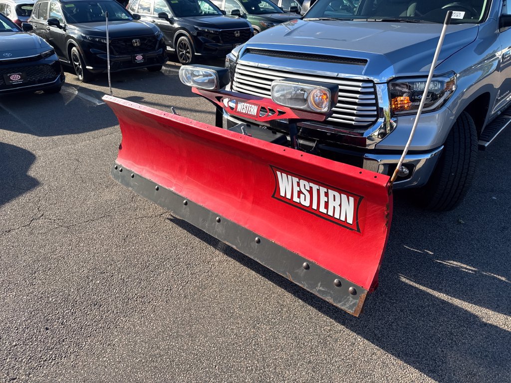 Used 2015 Toyota Tundra SR5 AWD/4WD image 47