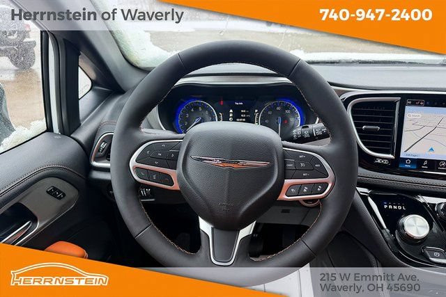 New 2026 Chrysler Pacifica Pinnacle FWD image 7