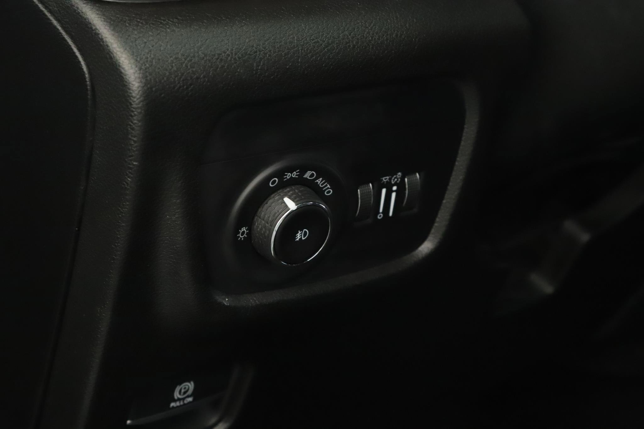 Used 2021 Jeep Grand Cherokee L Limited image 8