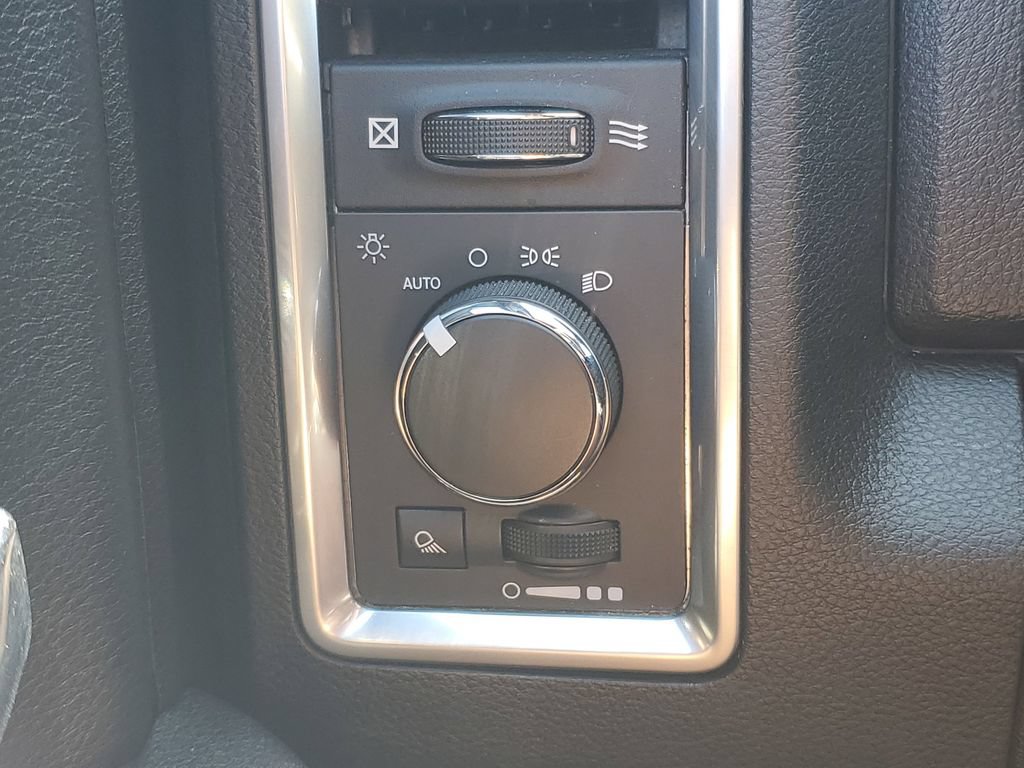 Used 2024 RAM 1500 Classic Warlock AWD/4WD image 21