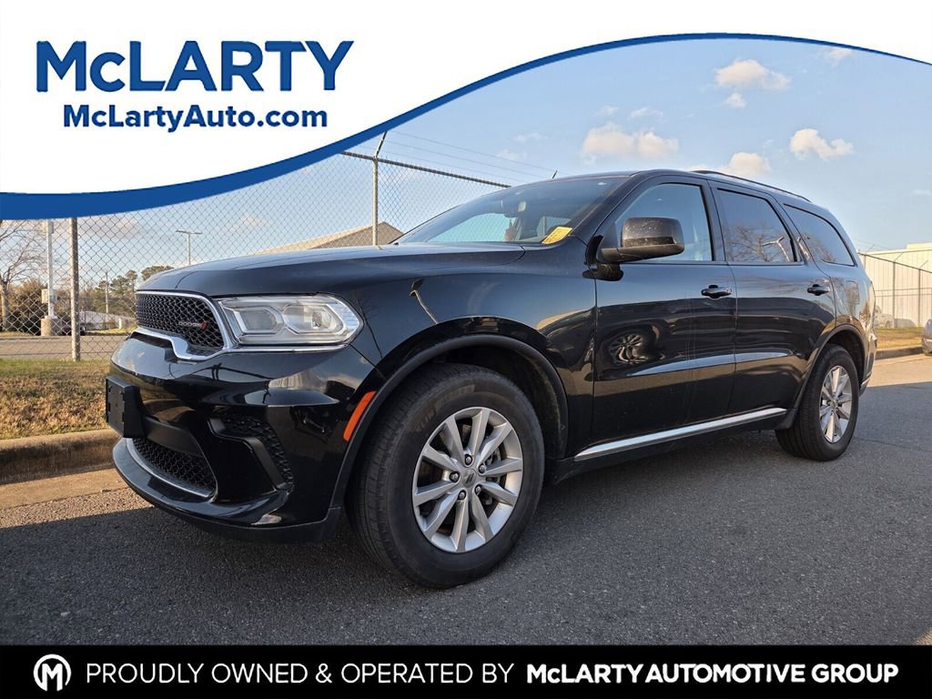 Used 2023 Dodge Durango SXT image 1