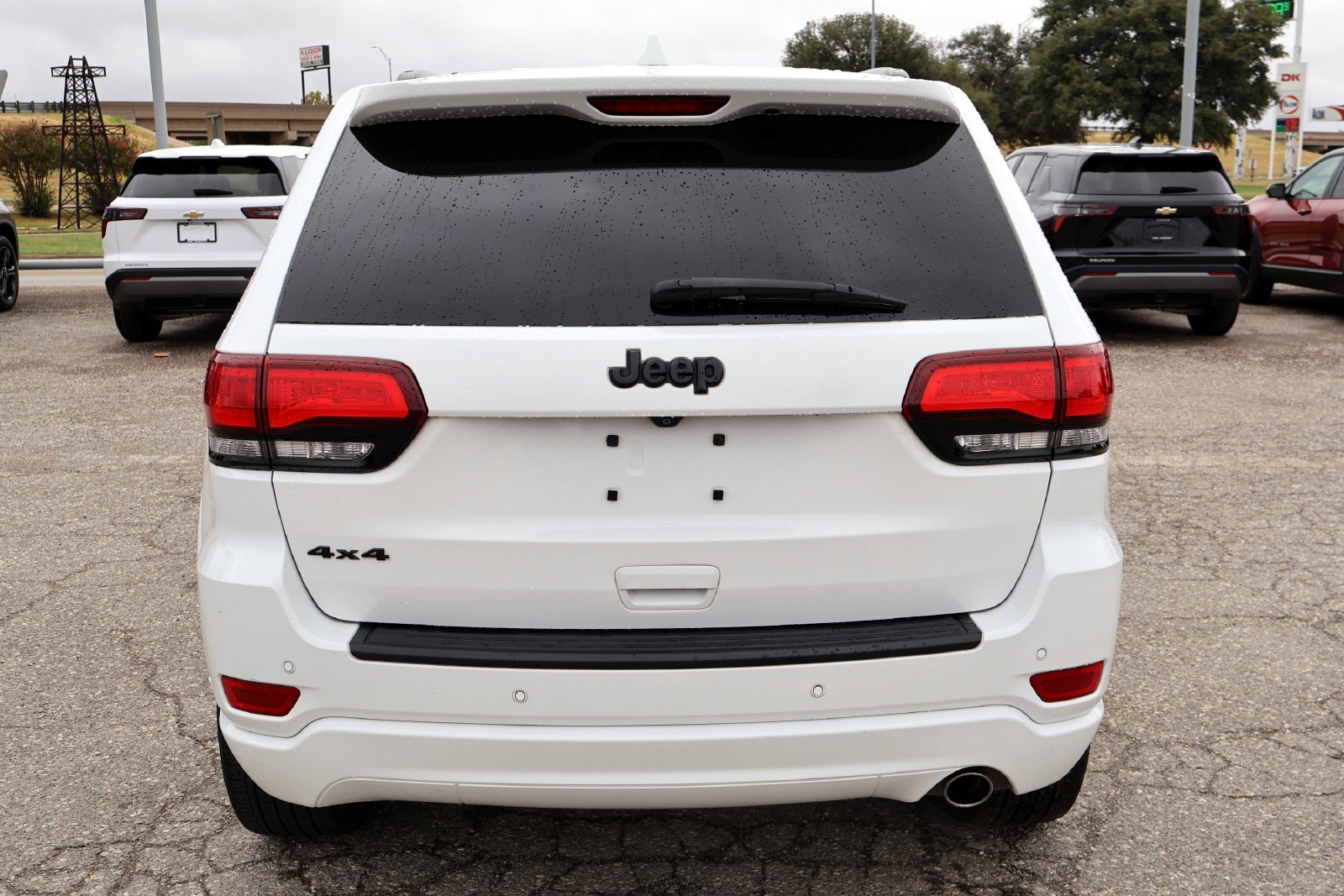 Used 2019 Jeep Grand Cherokee Altitude AWD/4WD image 7