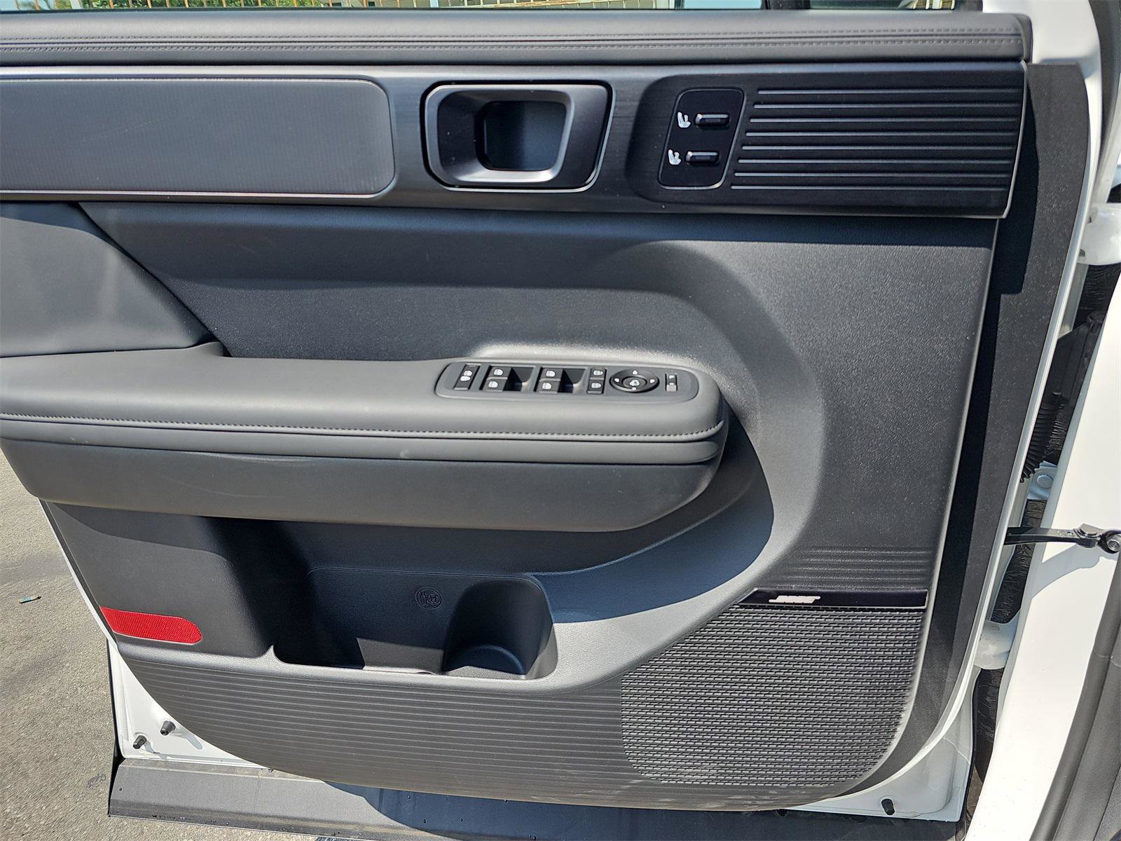 New 2025 Hyundai Santa Fe Calligraphy image 30