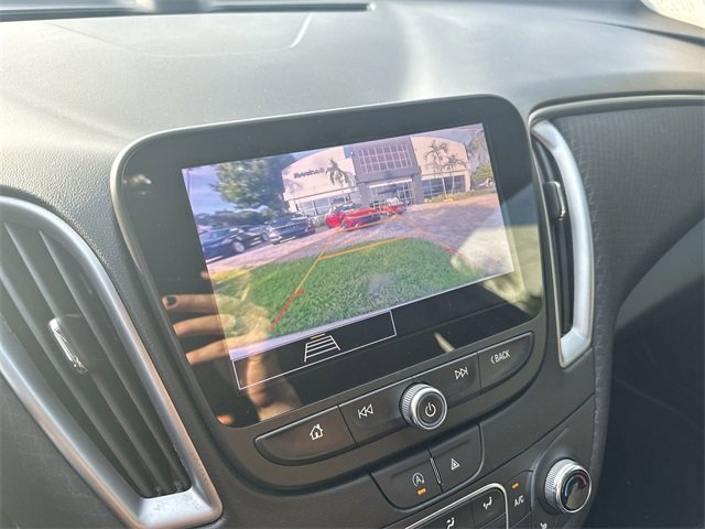 Used 2023 Chevrolet Malibu LT image 25