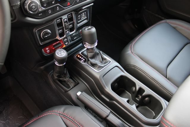 New 2027 Jeep Wrangler Unlimited Rubicon AWD/4WD image 29