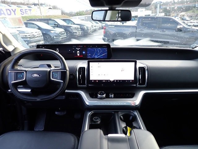 Used 2025 Ford Expedition Max Platinum image 21