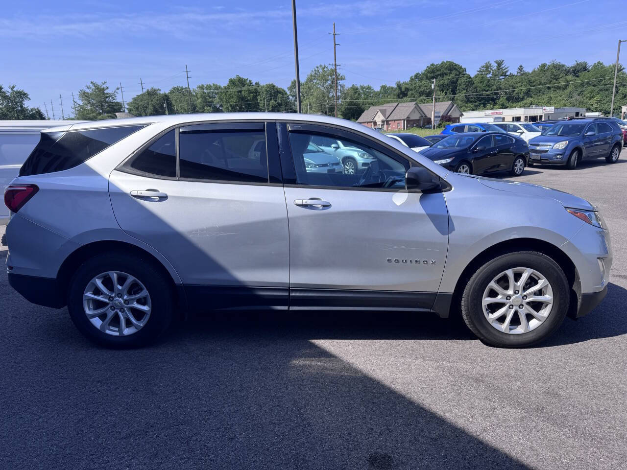 Used 2018 Chevrolet Equinox LS FWD image 5