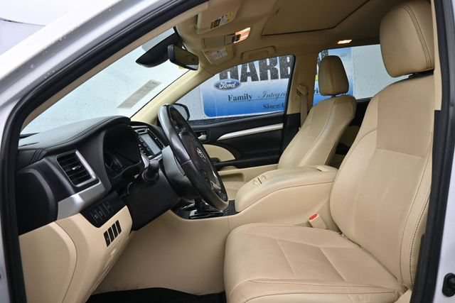 Used 2018 Toyota Highlander XLE FWD image 10