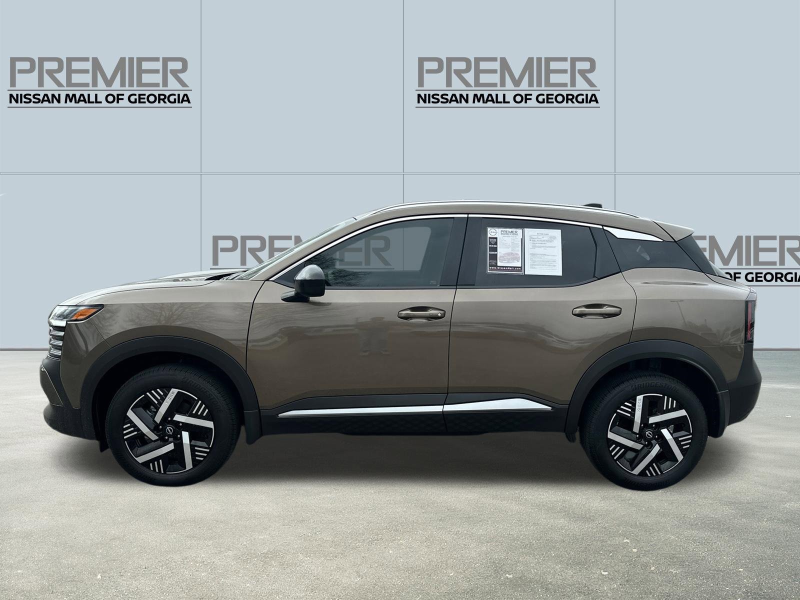 Used 2026 Nissan Kicks SV image 8