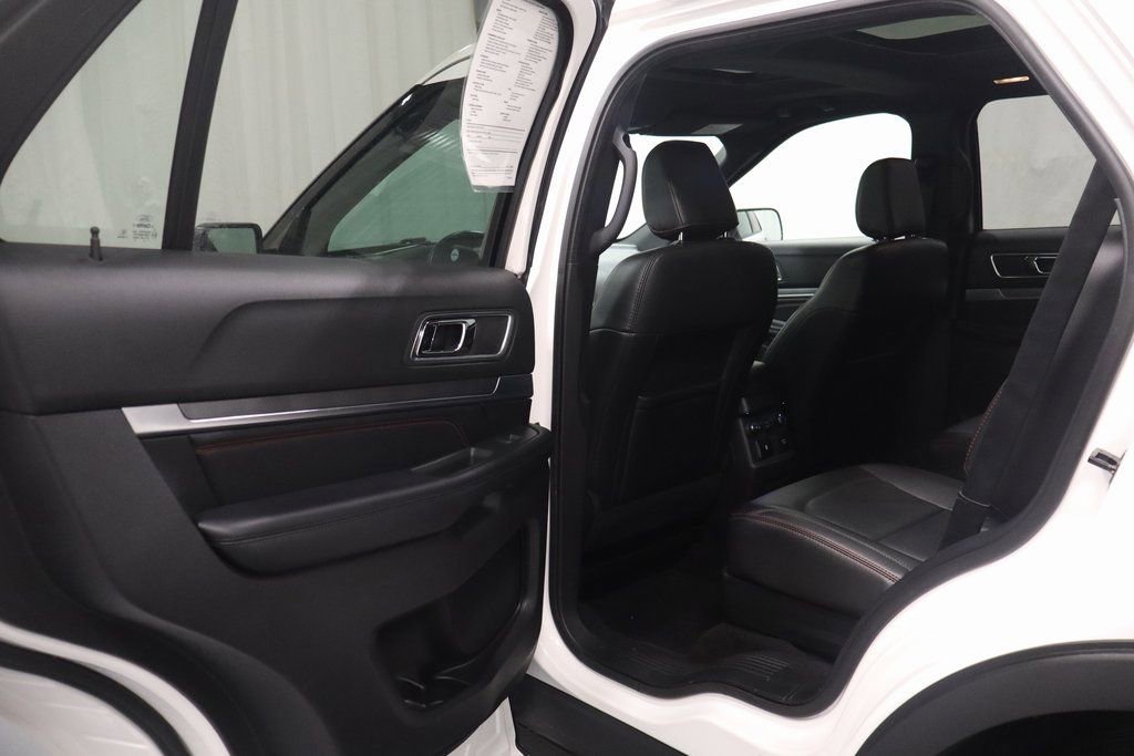 Used 2018 Ford Explorer Sport image 12