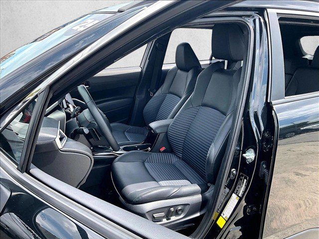 Used 2025 Toyota Corolla Cross AWD Hybrid w/ Convenience Package image 26