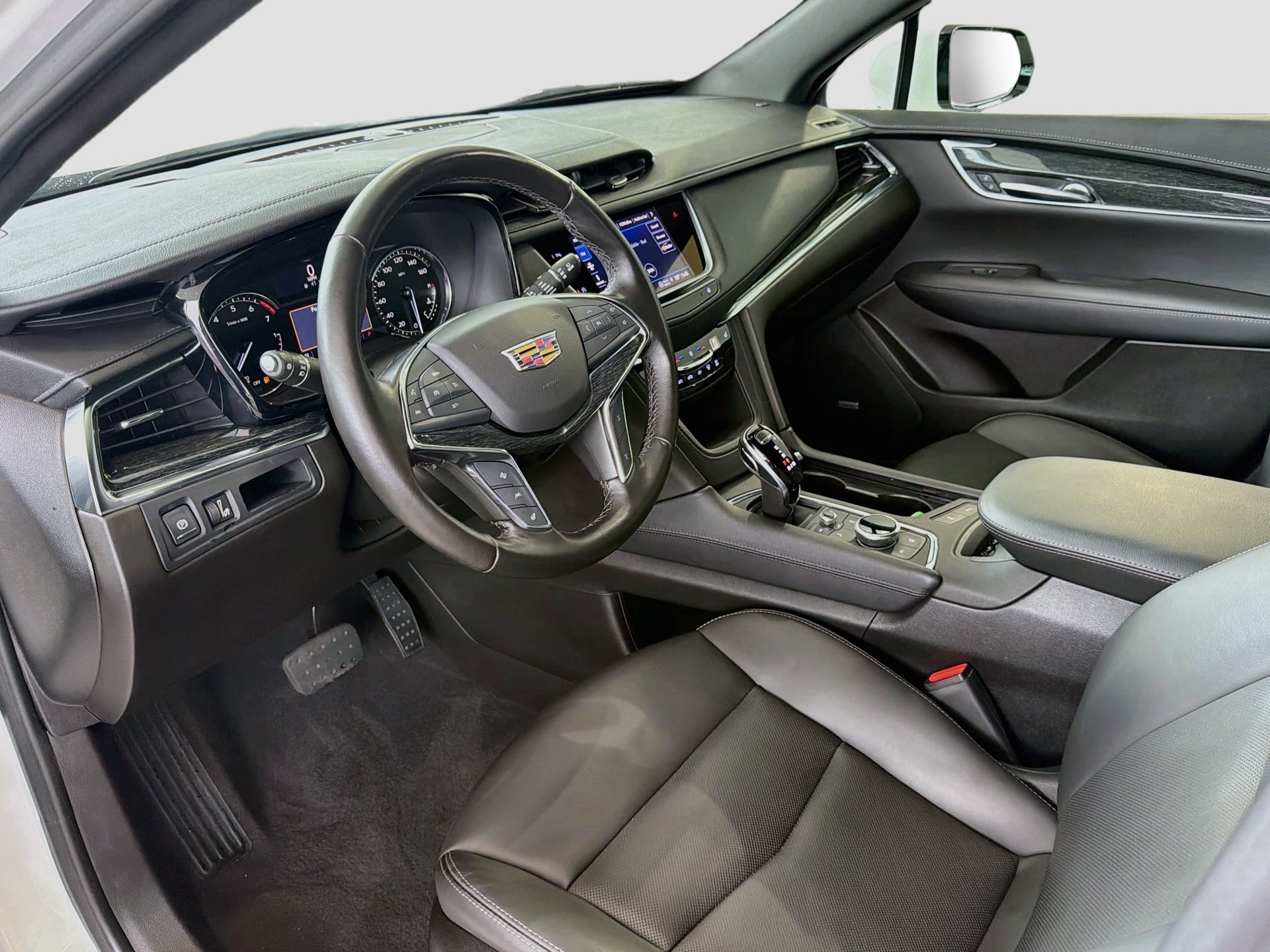 Certified 2022 Cadillac XT5 Premium Luxury FWD image 27