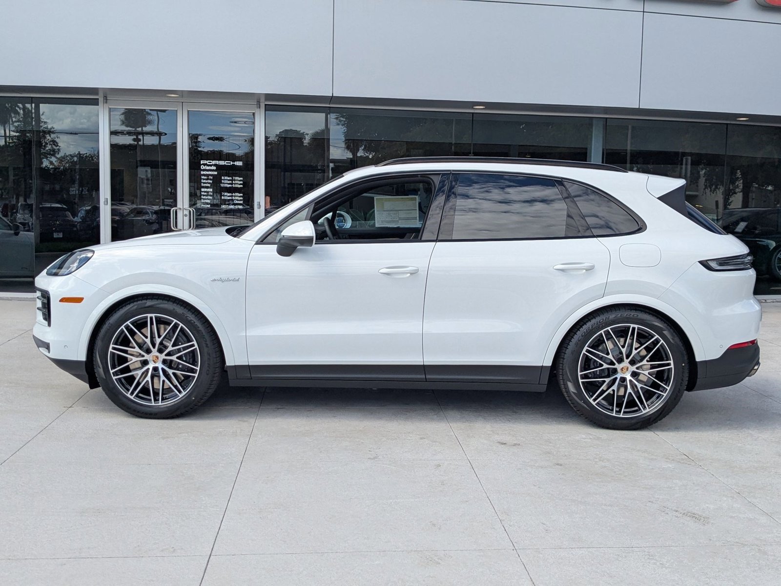 New 2026 Porsche Cayenne E-Hybrid image 2
