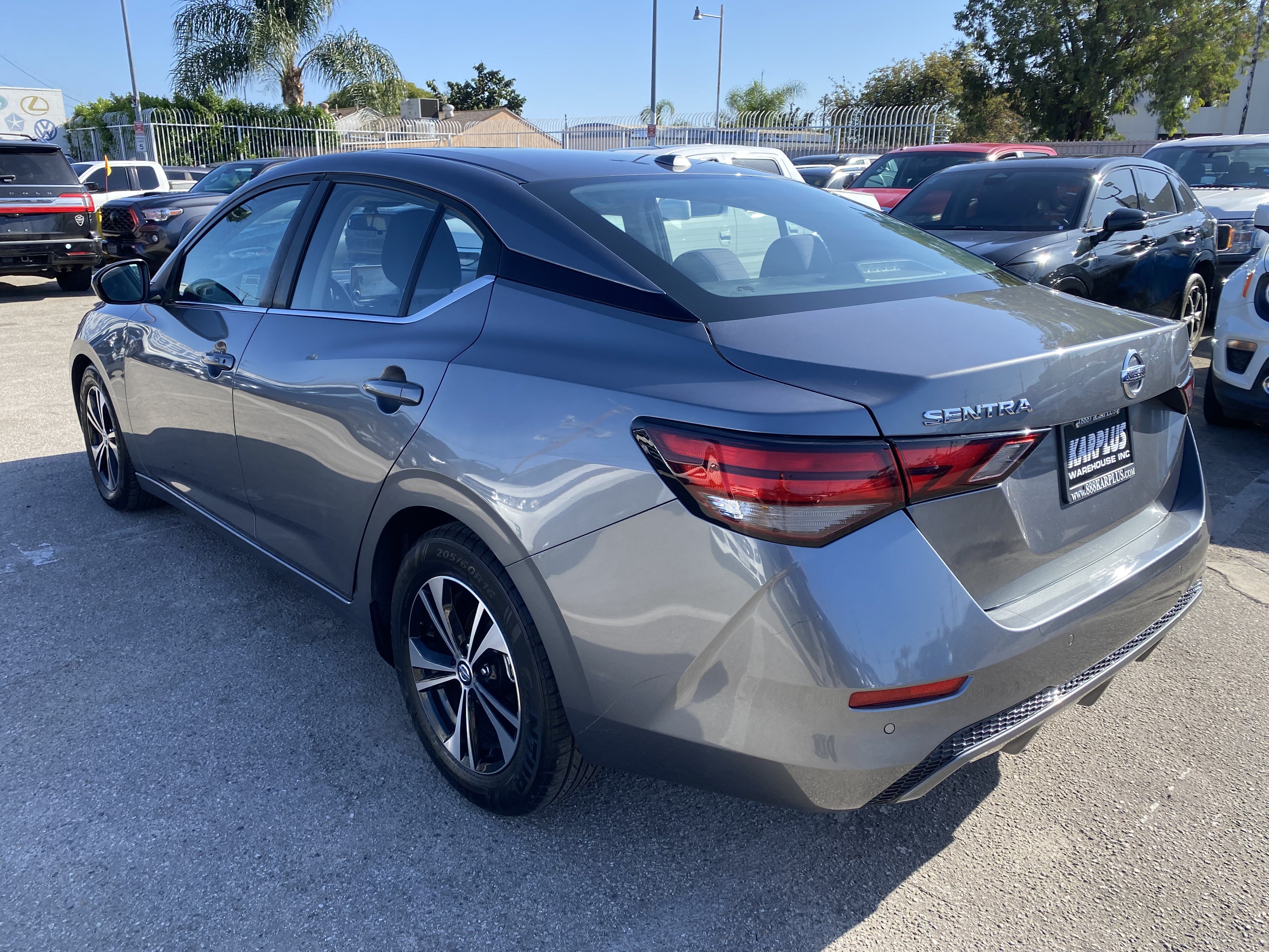 Used 2022 Nissan Sentra SV w/ Trunk Package FWD image 10