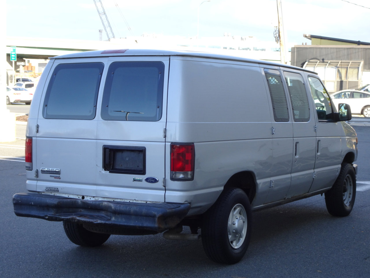 Used 2011 Ford E-250 and Econoline 250 E-250 Recreational w/ Commercial Cargo Van Pkg image 7