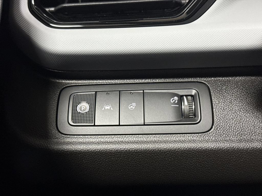 New 2027 Chevrolet Bolt LT w/ Comfort Package FWD image 19
