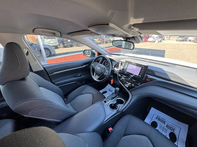 Used 2022 Toyota Camry LE AWD/4WD image 24
