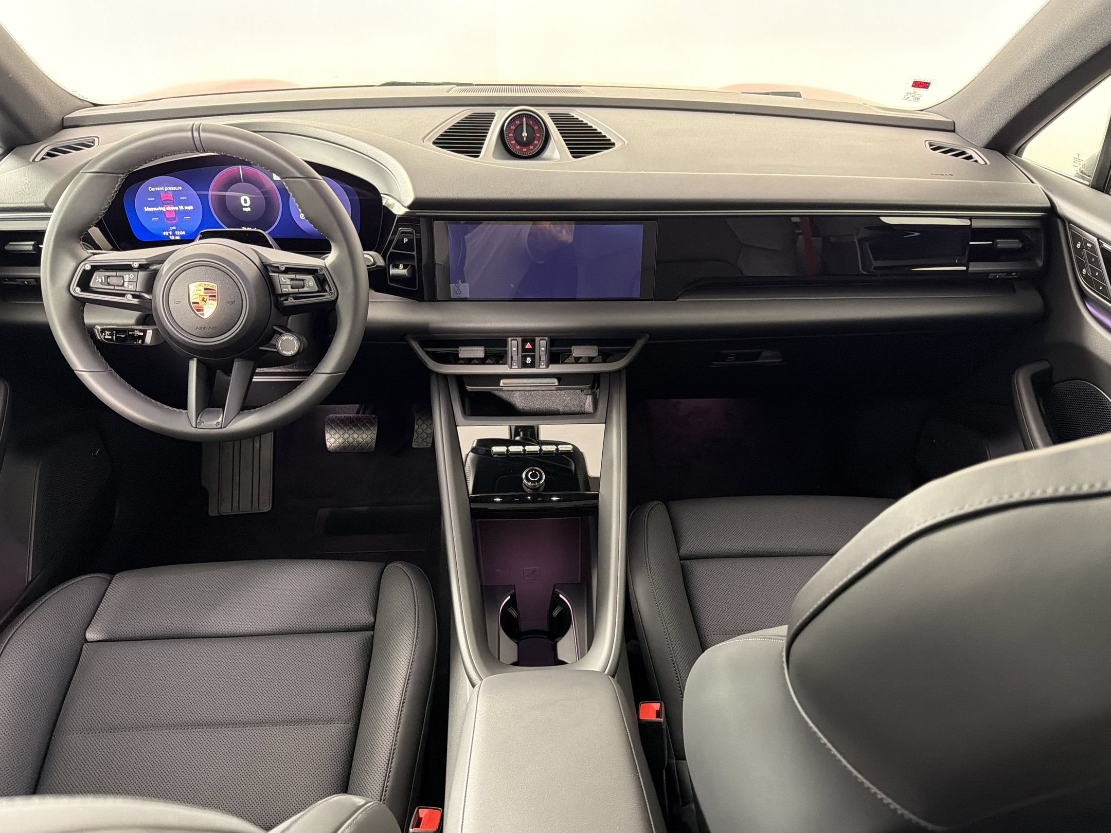 New 2026 Porsche Macan Electric RWD image 16
