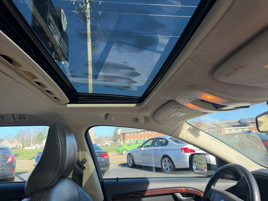 Used 2008 Volvo XC70 3.2 image 17