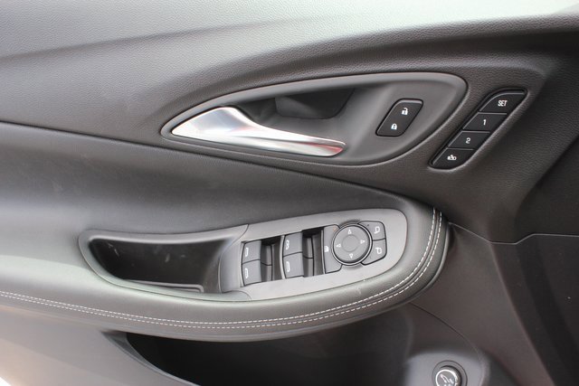 New 2026 Buick Encore GX Avenir w/ Avenir Technology Package image 18