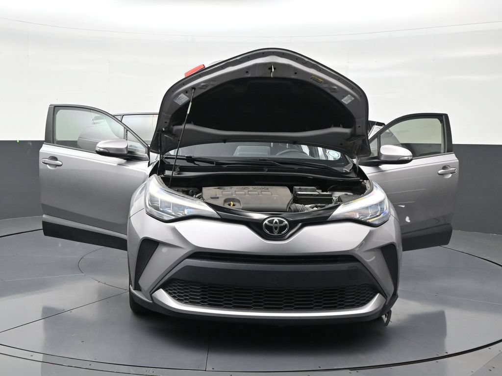 Used 2020 Toyota C-HR LE FWD image 33