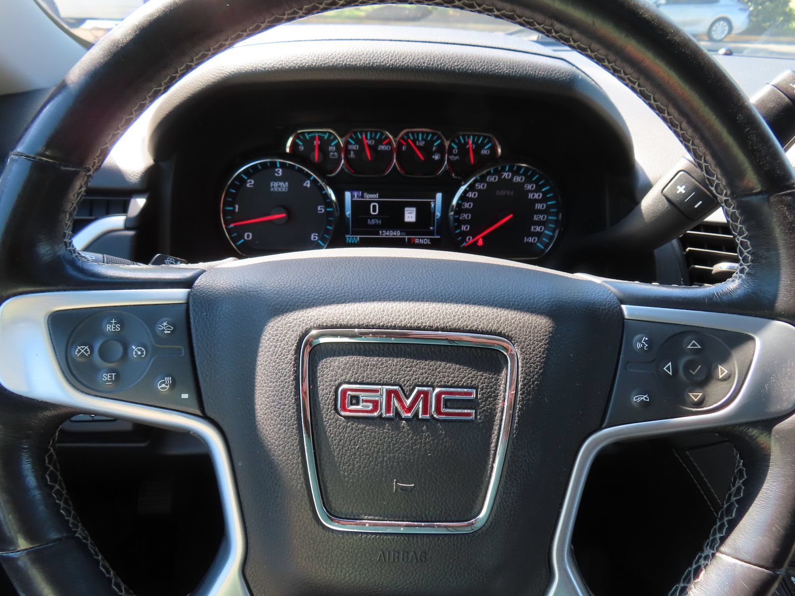 Used 2020 GMC Yukon XL SLT w/ Premium Edition AWD/4WD image 19
