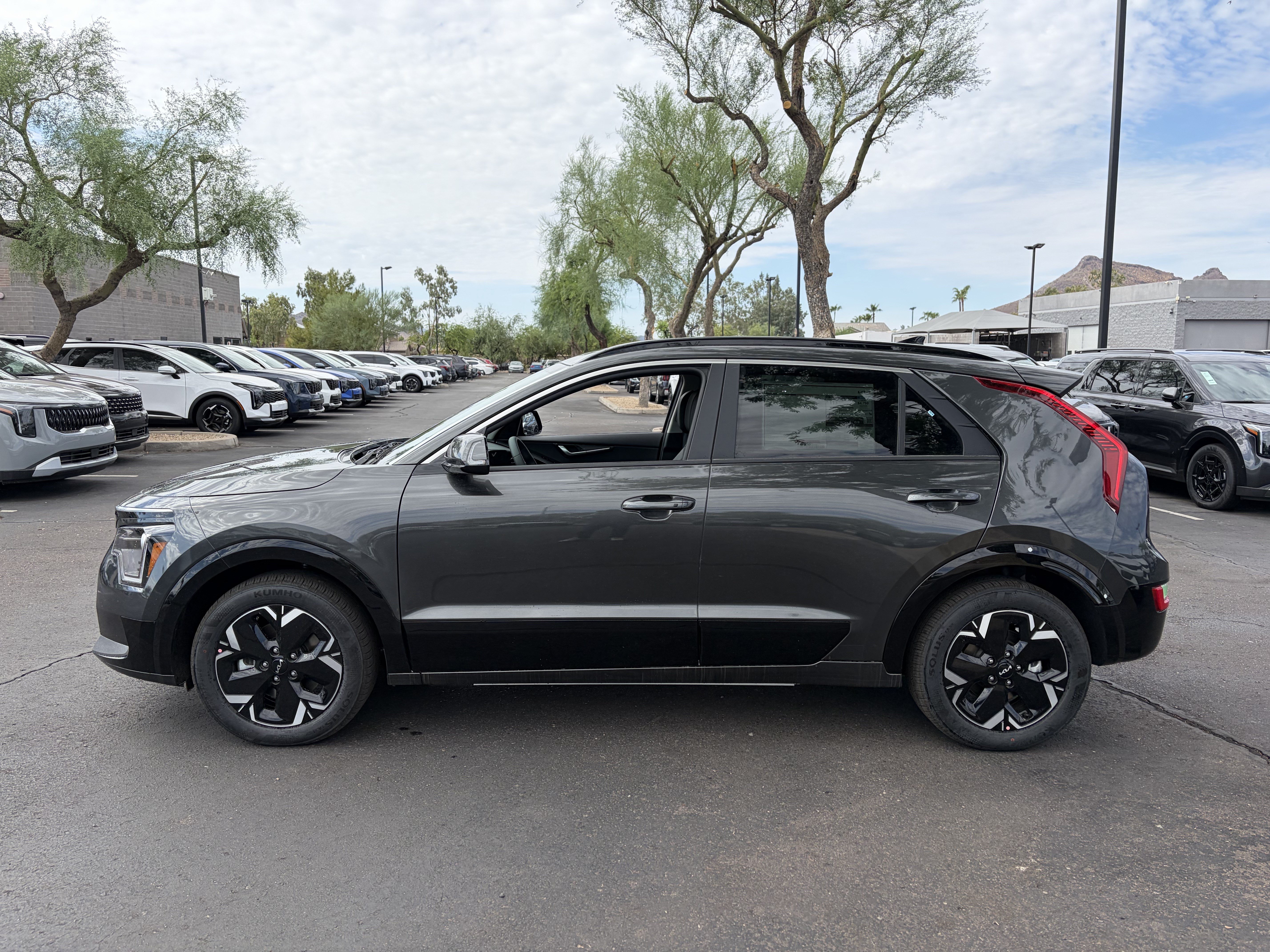 New 2026 Kia Niro Wind FWD image 5