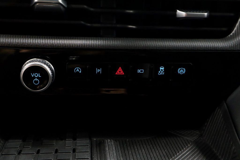 Certified 2025 Ford Explorer ST image 33