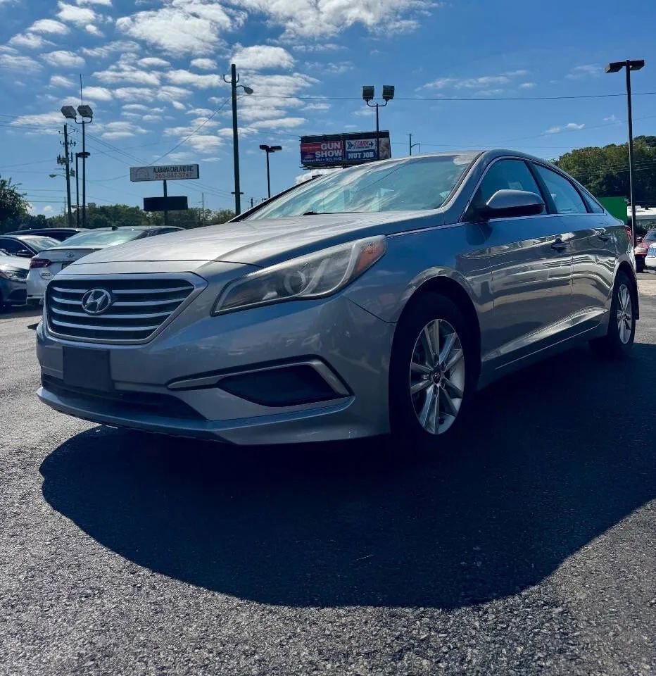 Used 2016 Hyundai Sonata SE image 5