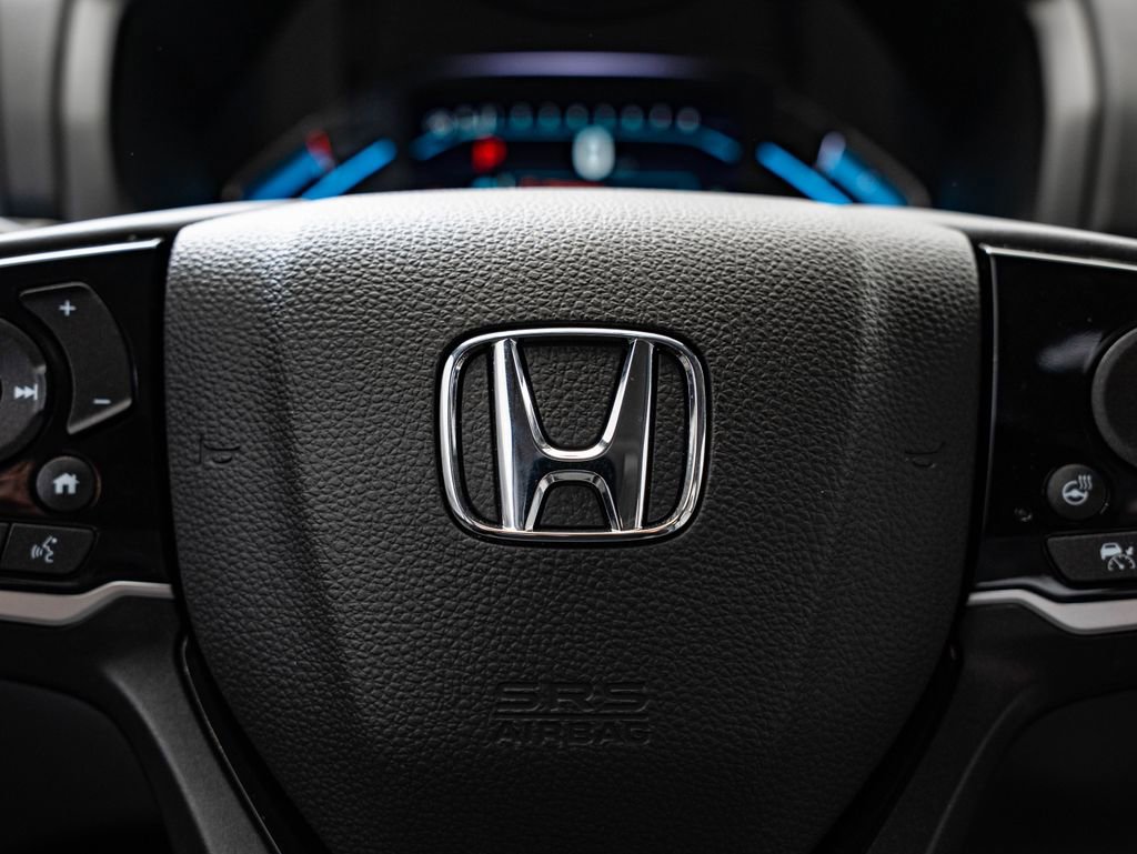 Used 2024 Honda Odyssey Elite image 30