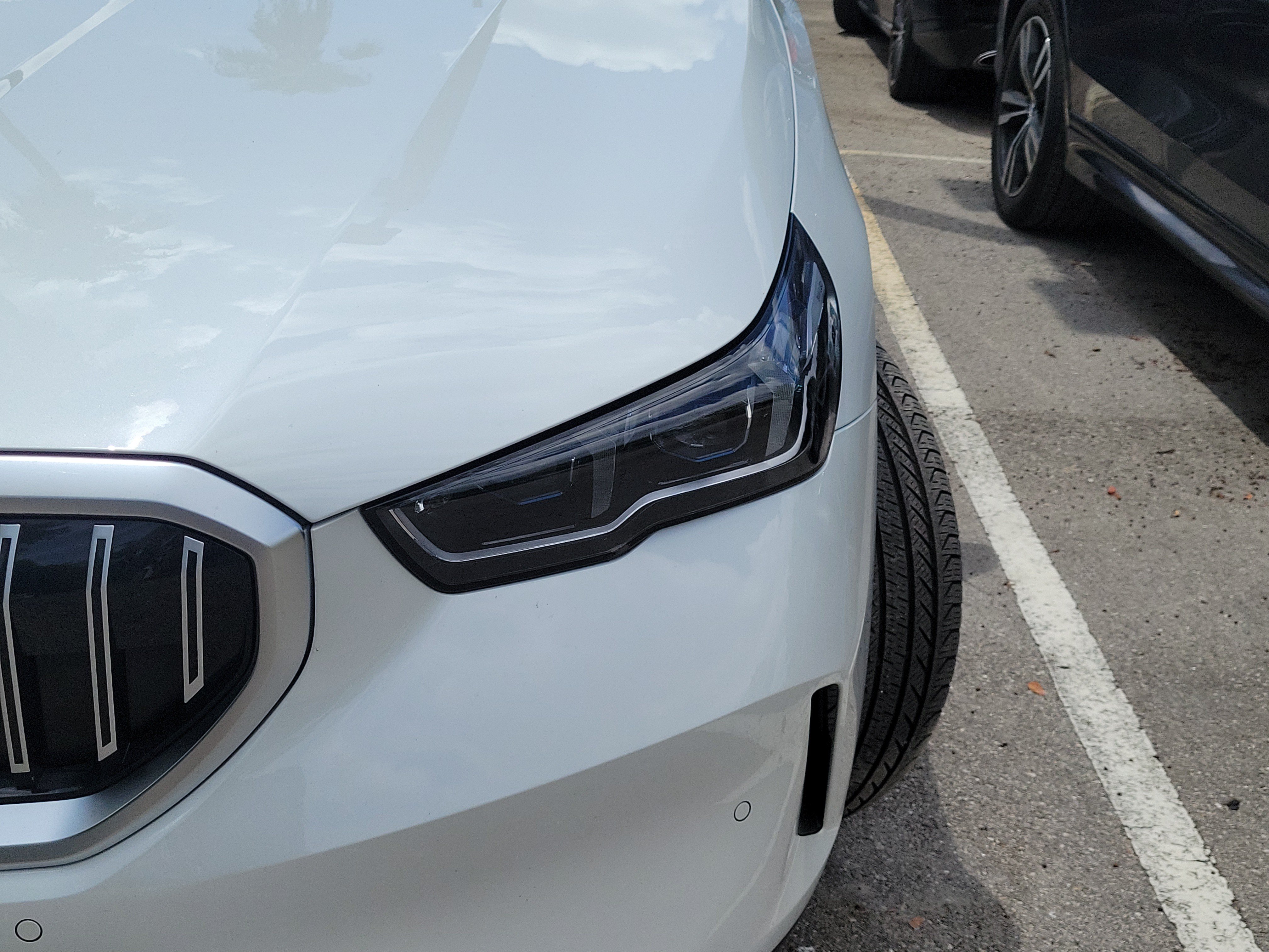 Used 2024 BMW 530i w/ Premium Package RWD image 4