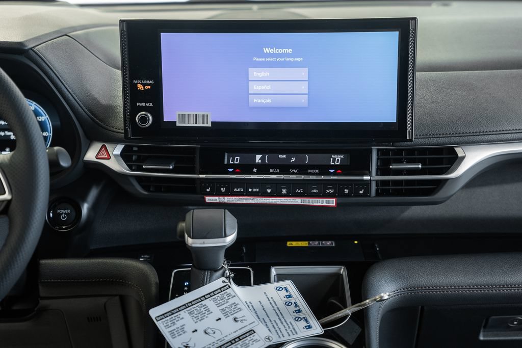New 2026 Toyota Sienna Platinum AWD/4WD image 22