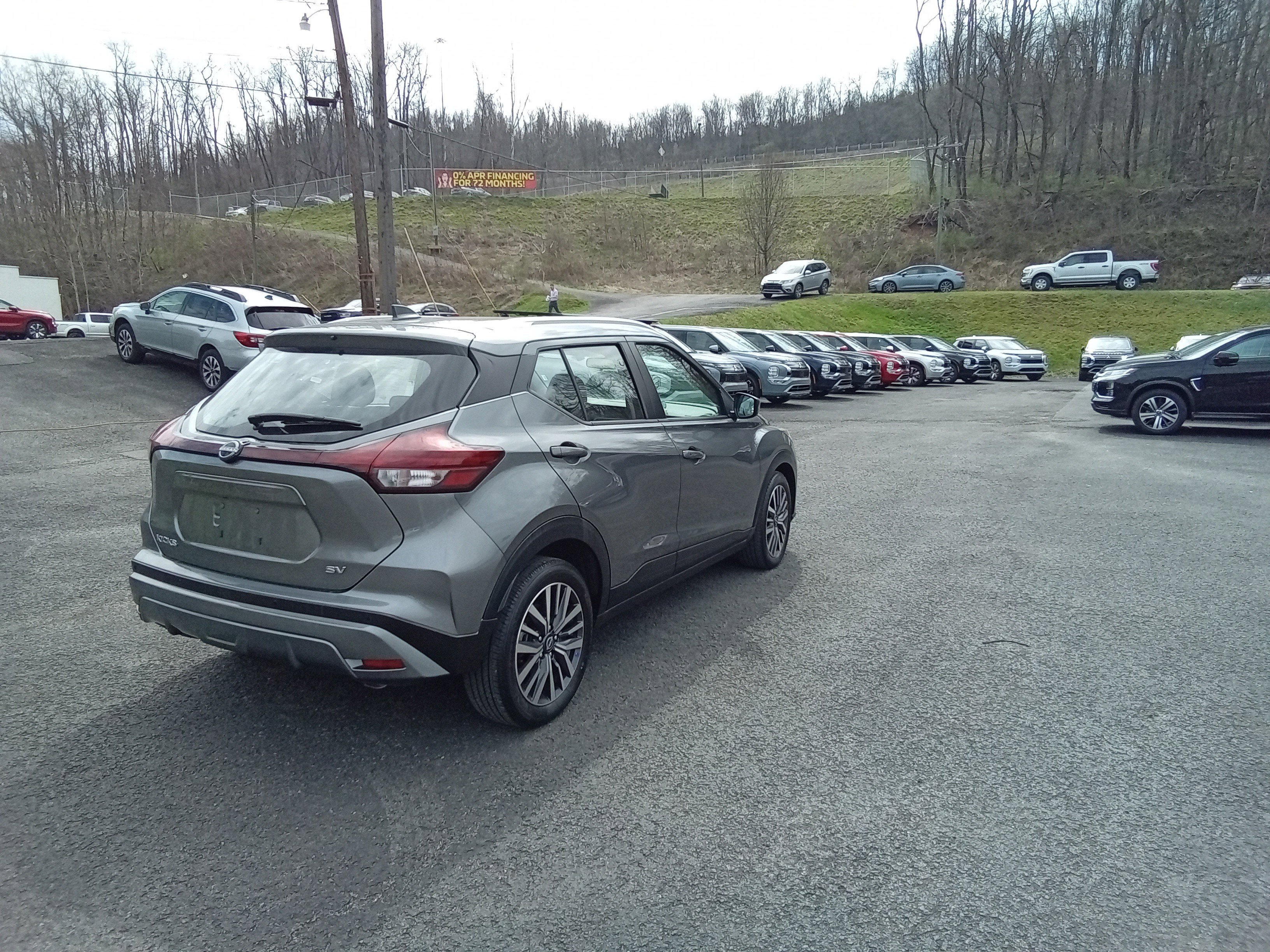 Used 2024 Nissan Kicks SV image 4