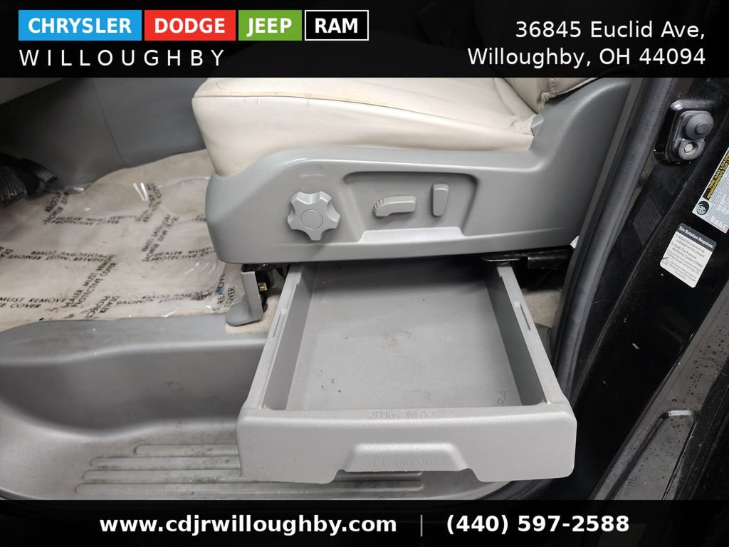 Used 2016 Nissan NV 3500 SL RWD image 17
