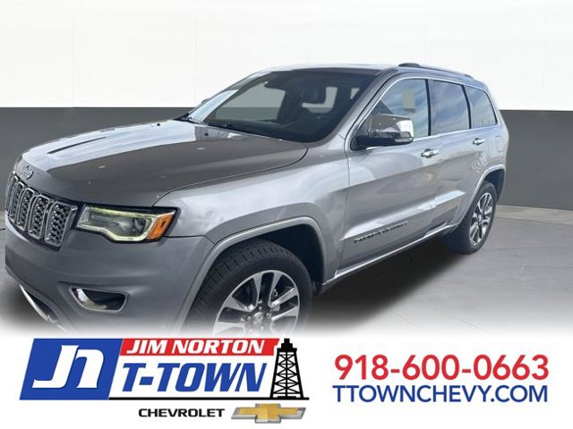 Used 2017 Jeep Grand Cherokee Overland w/ Jeep Active Safety Group AWD/4WD image 1