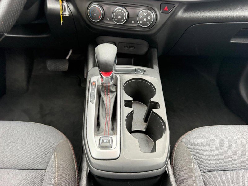 Used 2024 Chevrolet Trax RS FWD image 15