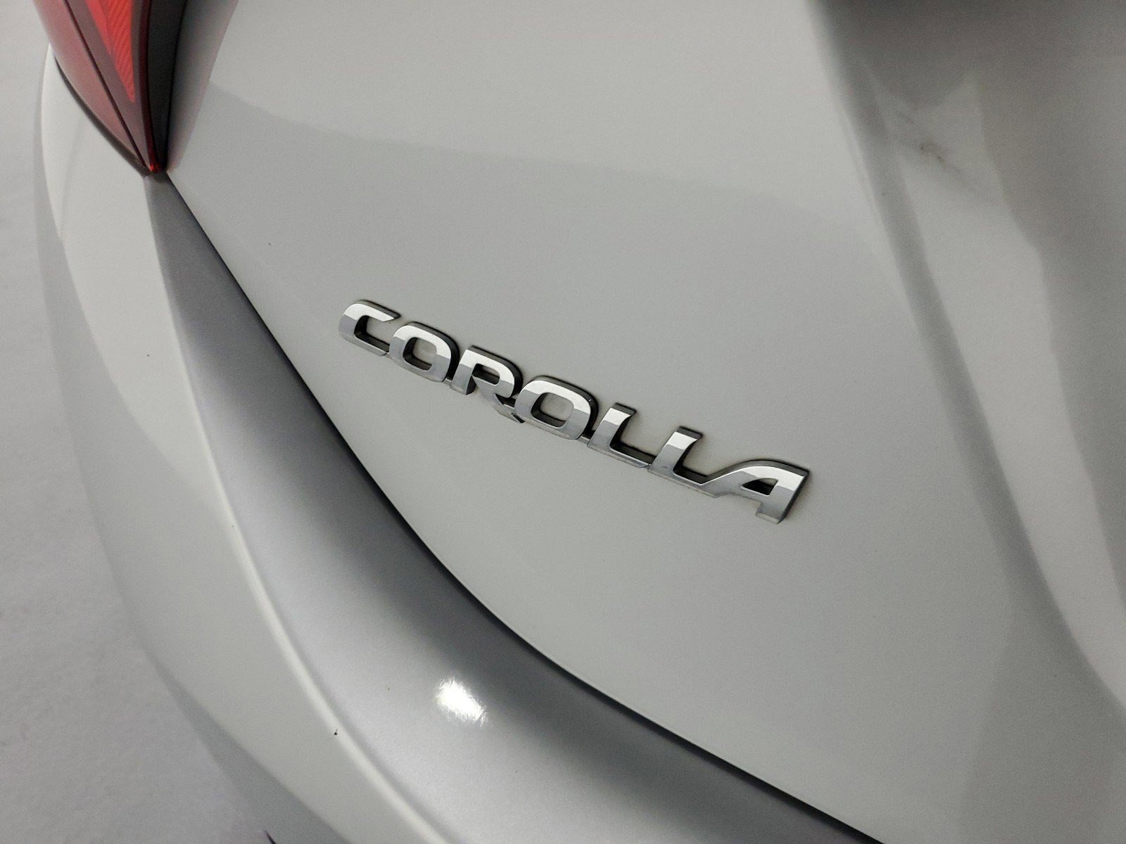 Used 2019 Toyota Corolla LE image 12