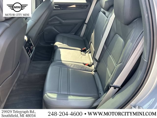 Used 2021 Porsche Cayenne S AWD/4WD image 15