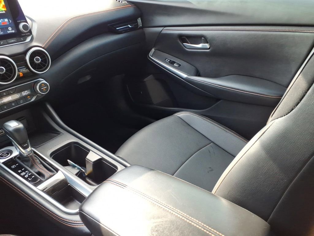 Used 2023 Nissan Sentra SR w/ SR Premium Package FWD image 12