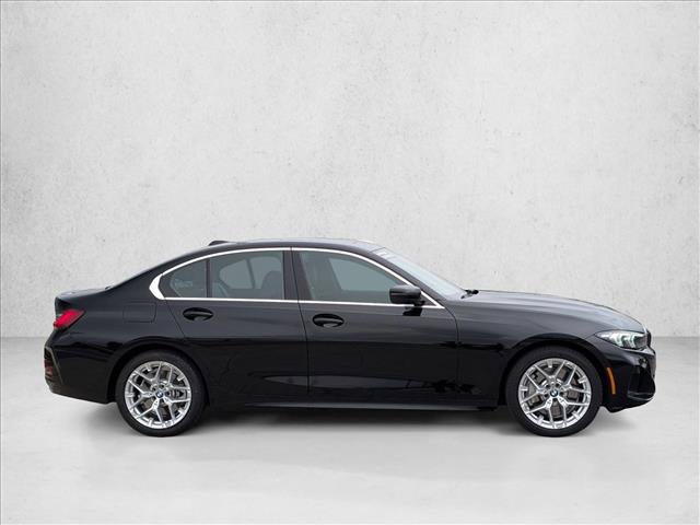 Used 2025 BMW 330i Sedan w/ M Sport Package RWD image 4