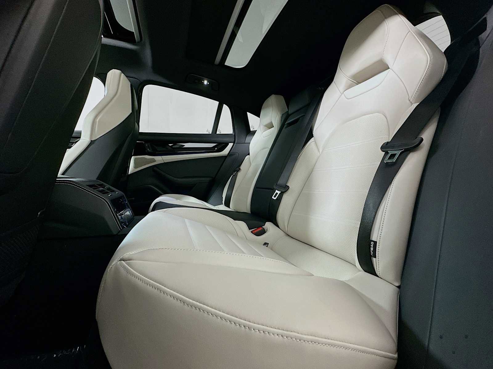 New 2026 Porsche Panamera 4 image 22