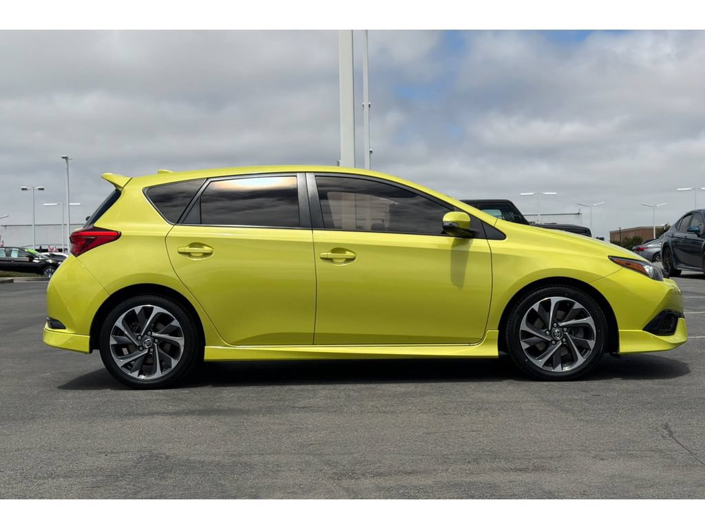 Used 2018 Toyota Corolla iM w/ All-Weather Mat Package FWD image 3