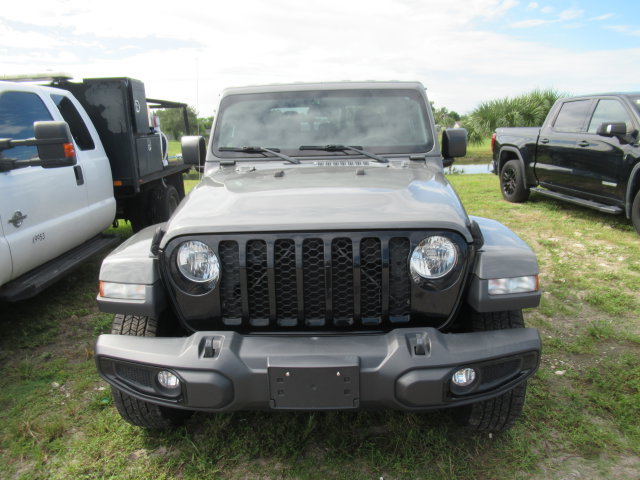 Used 2021 Jeep Gladiator Sport AWD/4WD image 2