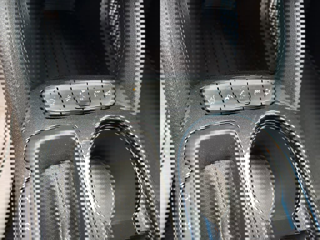 Used 2025 Chevrolet TrailBlazer LT image 15