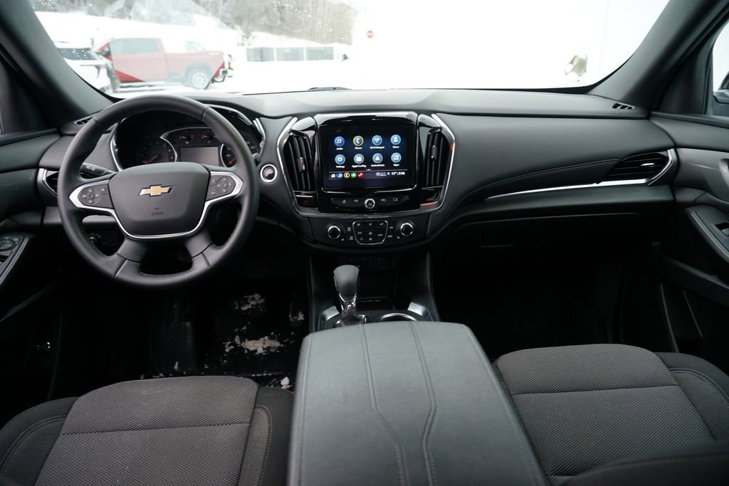 Used 2023 Chevrolet Traverse LT image 29
